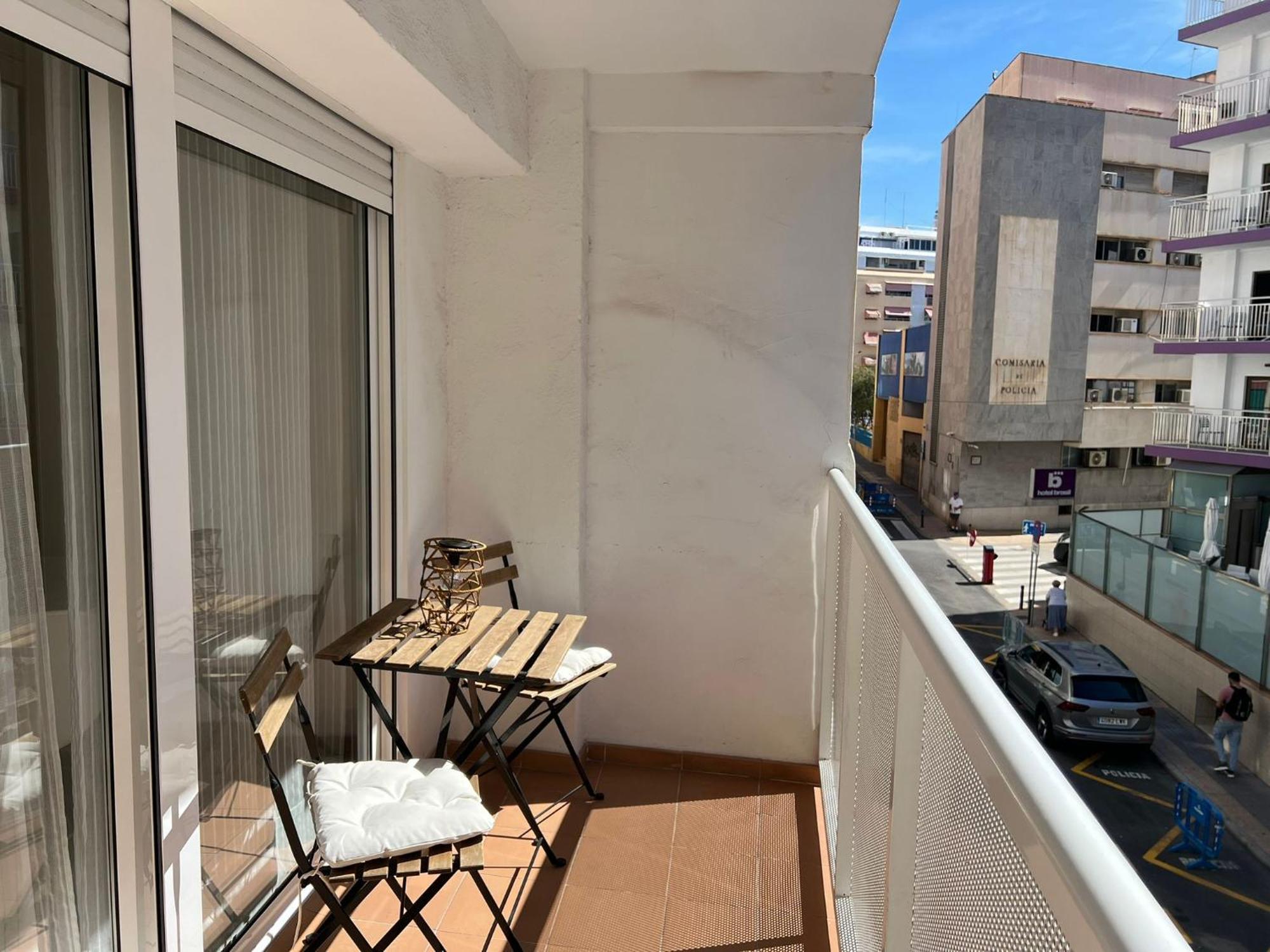Precioso De 2 Recien Reformado En Benidorm